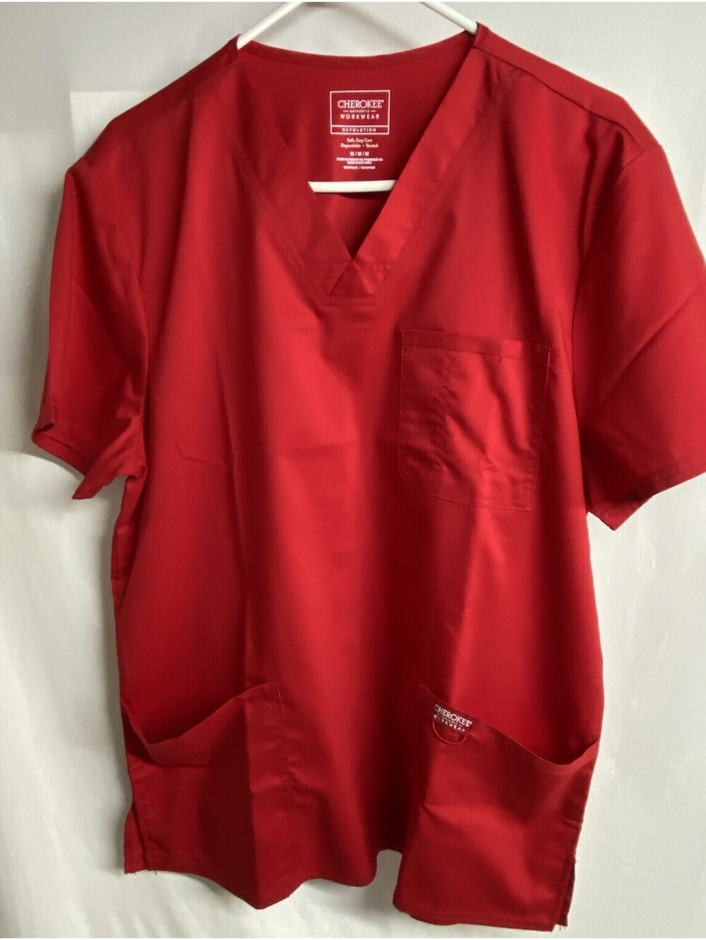 Cherokee Workwear Revolution Soft Scrubs Size M Stretch RED V-Neck